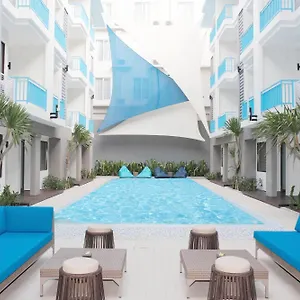 Bloo Bali Отель Кута
